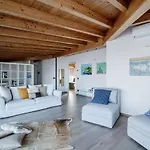 White Attic - By Myhomeincomo Camnago Volta
