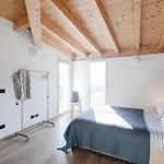 White Attic - By Myhomeincomo Camnago Volta