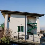 White Attic - By Myhomeincomo Camnago Volta