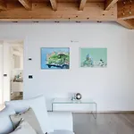 White Attic - By Myhomeincomo Daire Camnago Volta