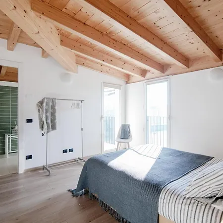 شقة White Attic - By Myhomeincomo Camnago Volta
