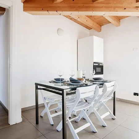 White Attic - By Myhomeincomo