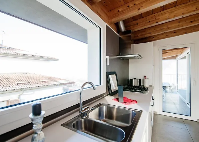 White Attic - By Myhomeincomo *