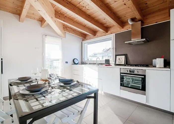 White Attic - By Myhomeincomo