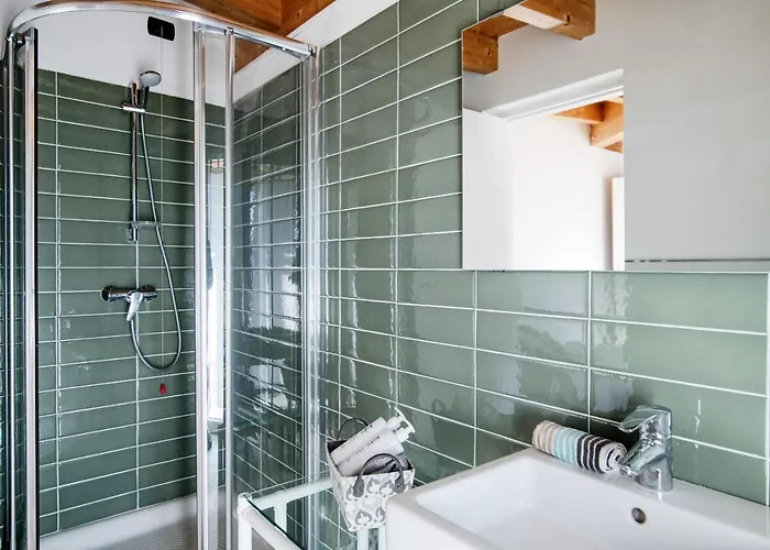 White Attic - By Myhomeincomo * Camnago Volta