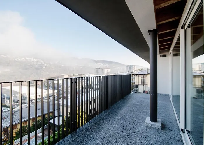 White Attic - By Myhomeincomo Camnago Volta